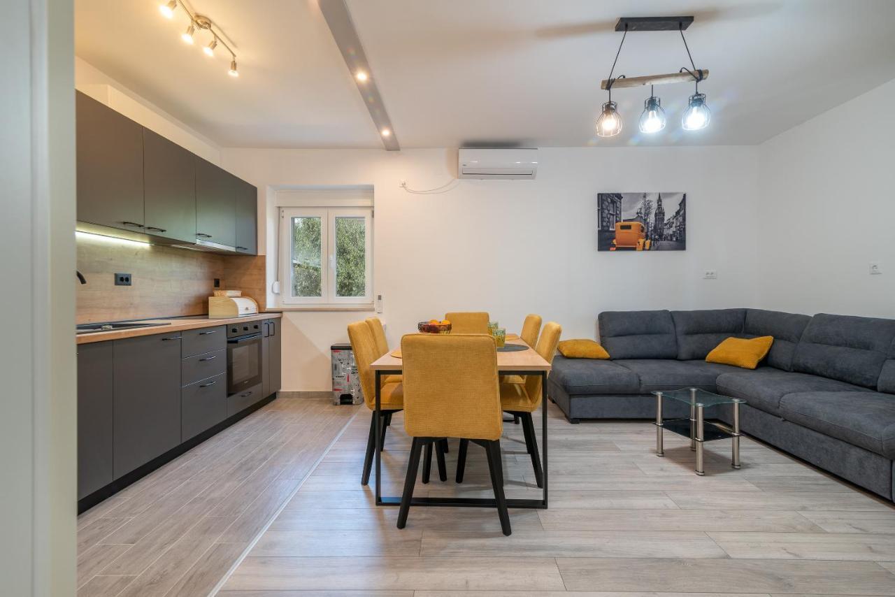 Apartman Galeb Τρογκίρ Εξωτερικό φωτογραφία