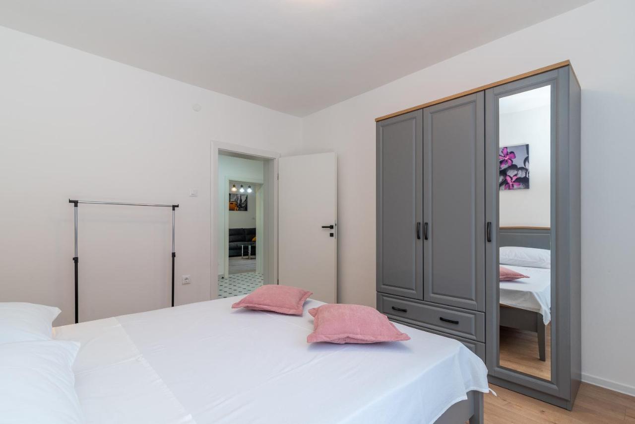 Apartman Galeb Τρογκίρ Εξωτερικό φωτογραφία