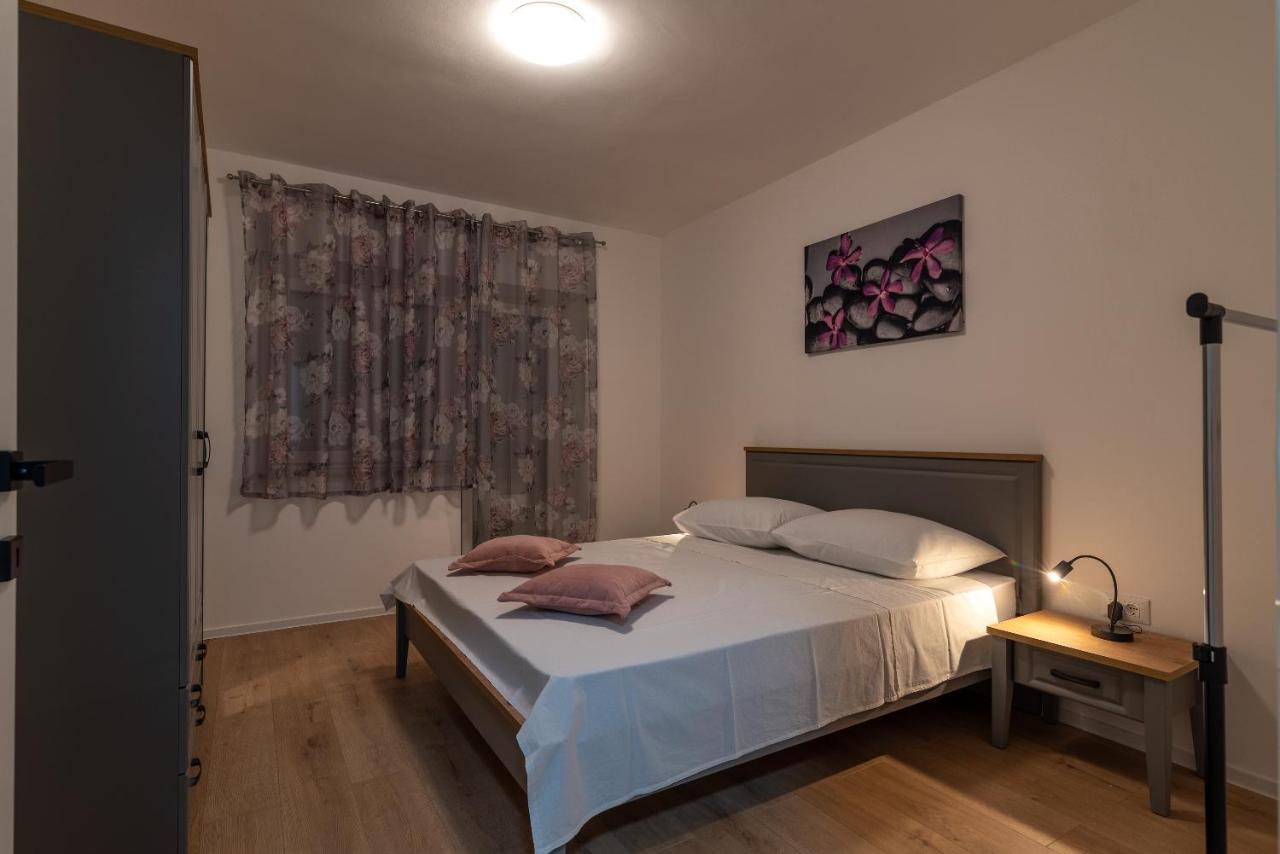 Apartman Galeb Τρογκίρ Εξωτερικό φωτογραφία
