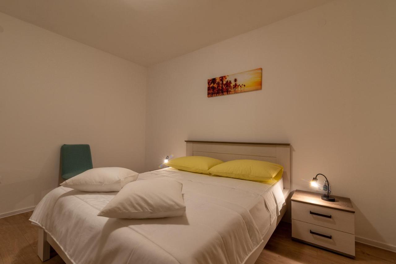 Apartman Galeb Τρογκίρ Εξωτερικό φωτογραφία